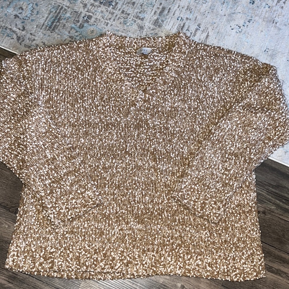 Chunky cozy v neck sweater